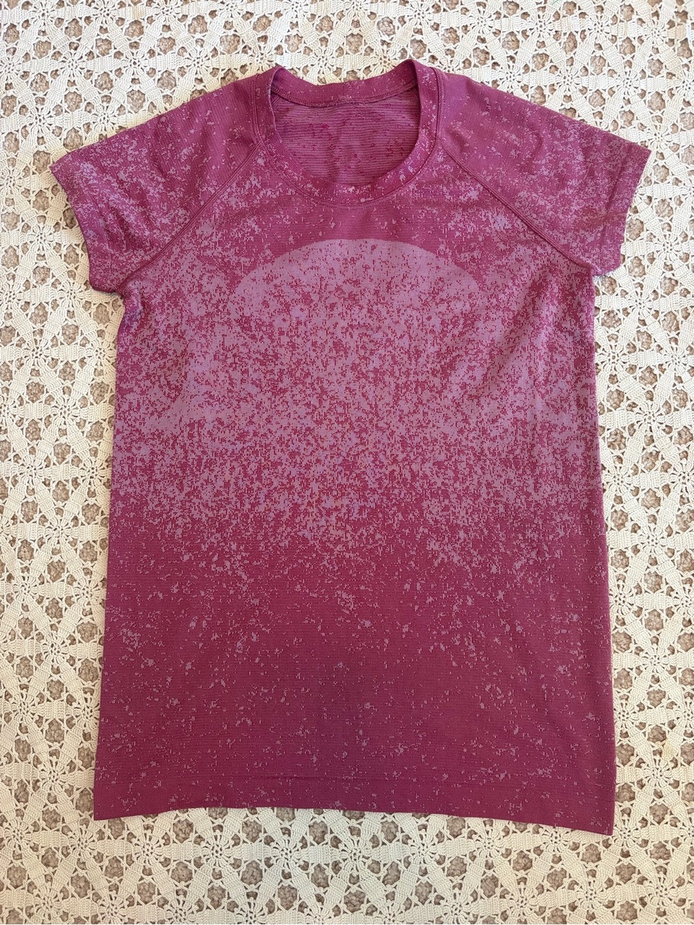 Lululemon Swiftly Tech Short Sleeve Tee Gradient Pomegranate/Pink Peony Size 8